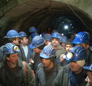 Minerii de la Băiţa, blocaţi iar în subteran